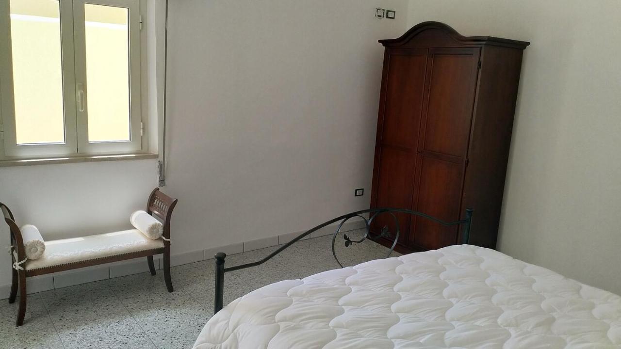 Lake Retreat - Maiella Apartment - Beautiful Lake And Mountain Views Casoli  Exterior foto