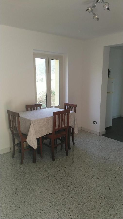 Lake Retreat - Maiella Apartment - Beautiful Lake And Mountain Views Casoli  Exterior foto