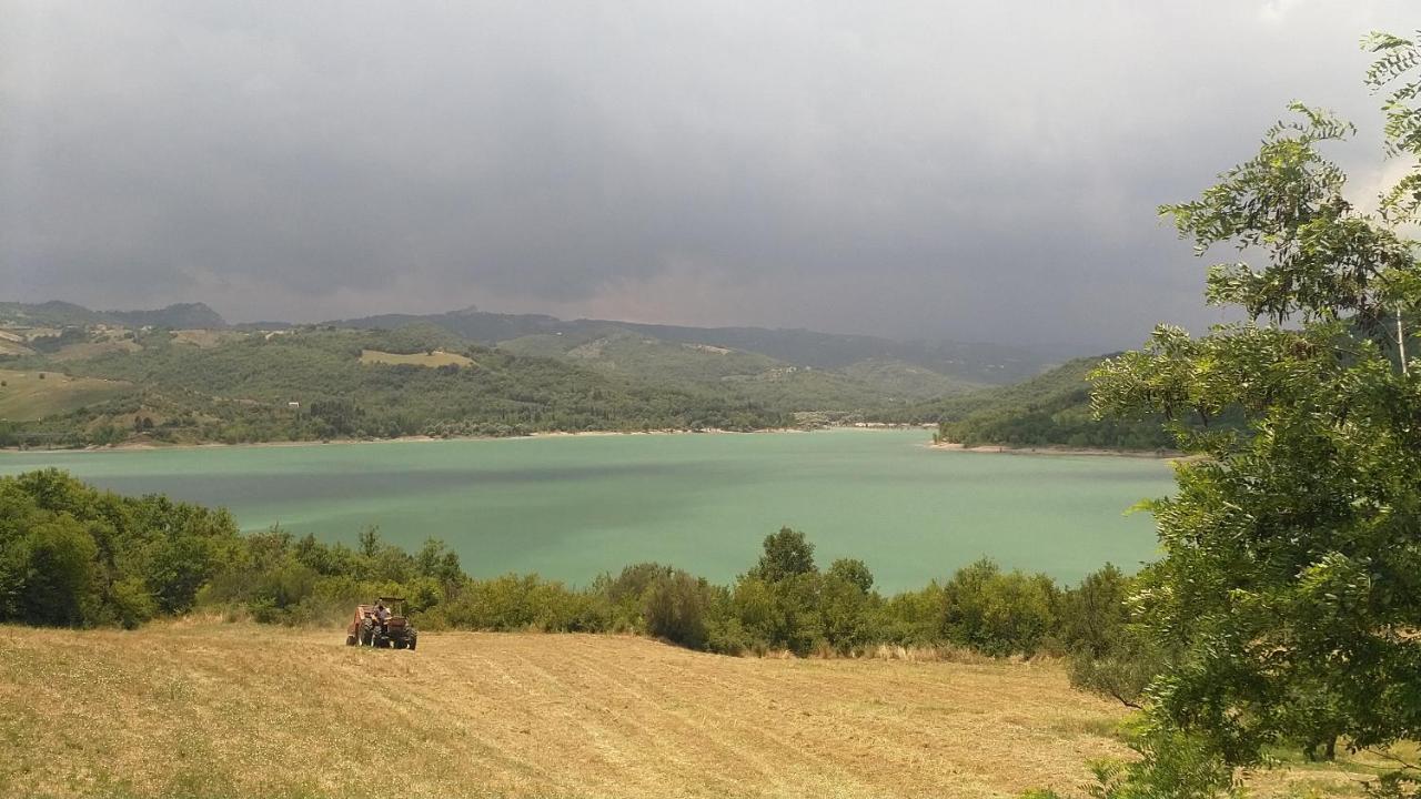 Lake Retreat - Maiella Apartment - Beautiful Lake And Mountain Views Casoli  Exterior foto